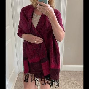 Magenta & Black Pashmina / Wrap / Stole /Throw: Paisley Pattern w 5" Fringe